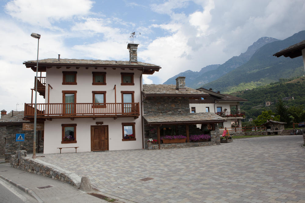 Отель Relais Du Berger Аоста Экстерьер фото